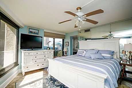 Beachside Towers at Sandestin by Panhandle Getaways