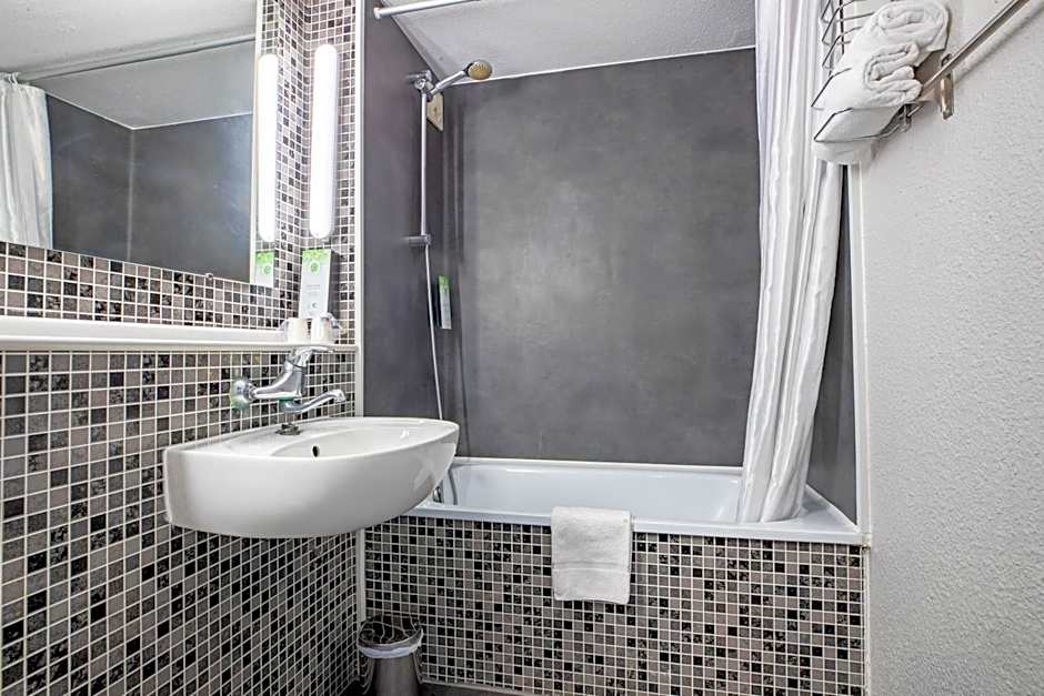 KYRIAD VALENCIENNES SUD - Rouvignies