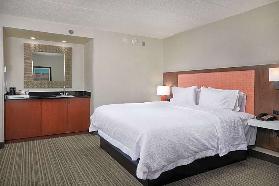 Hampton Inn By Hilton Fairfax City