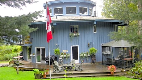 Stouffermill Bed & Breakfast