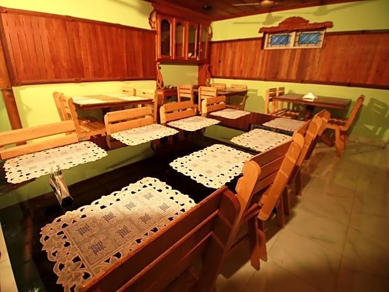 El - Paradiso Home Stay