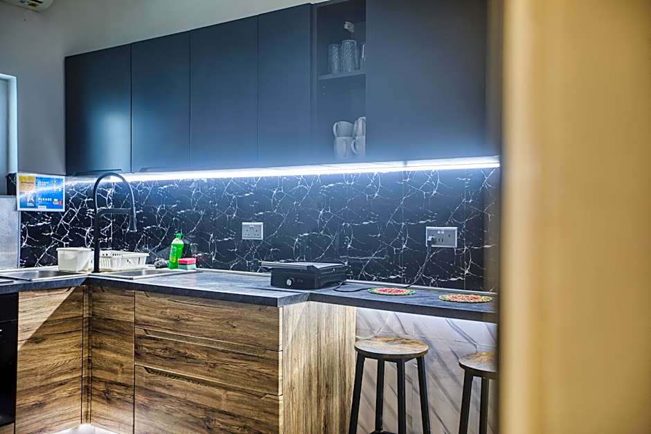 Bookarest Hostel Malta