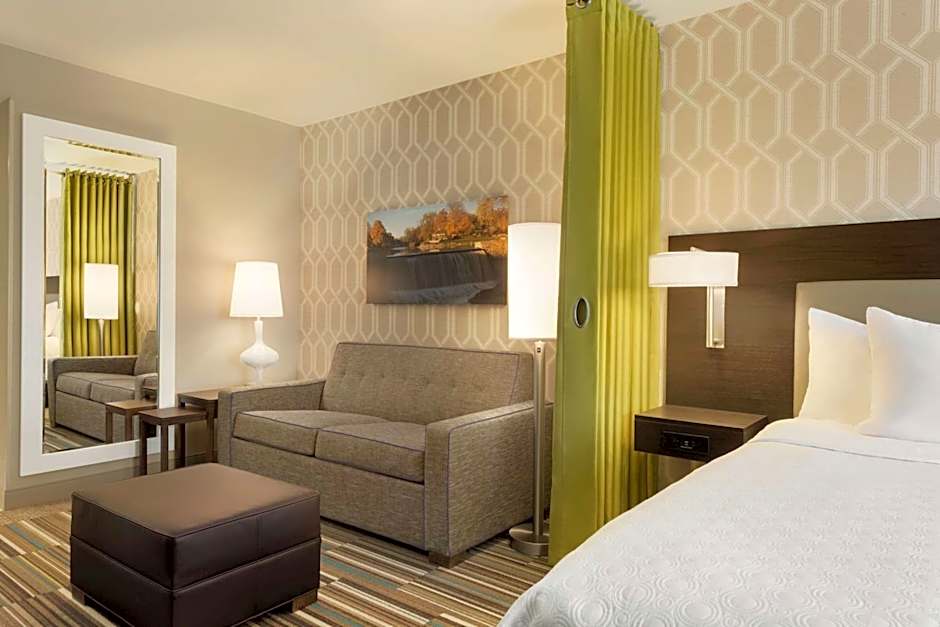Home2 Suites By Hilton Menomonee Falls Milwaukee