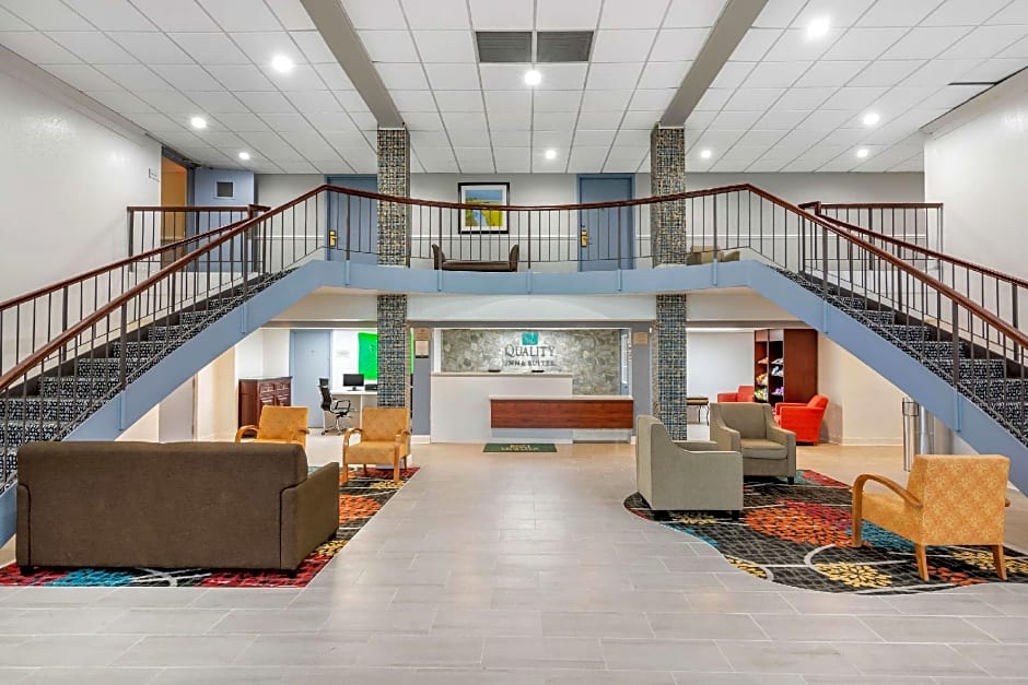 Photo 1 of 38 of Quality Inn & Suites Ruther Glen