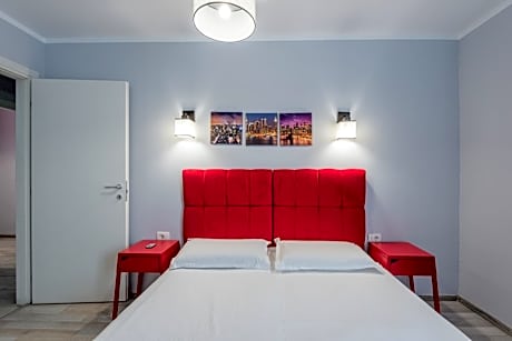 Deluxe Two-Bedroom Apartment