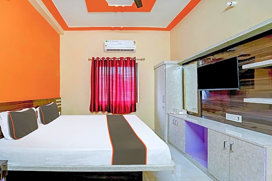 OYO 817482 Siddhi Vinayak Hotel & Banquets