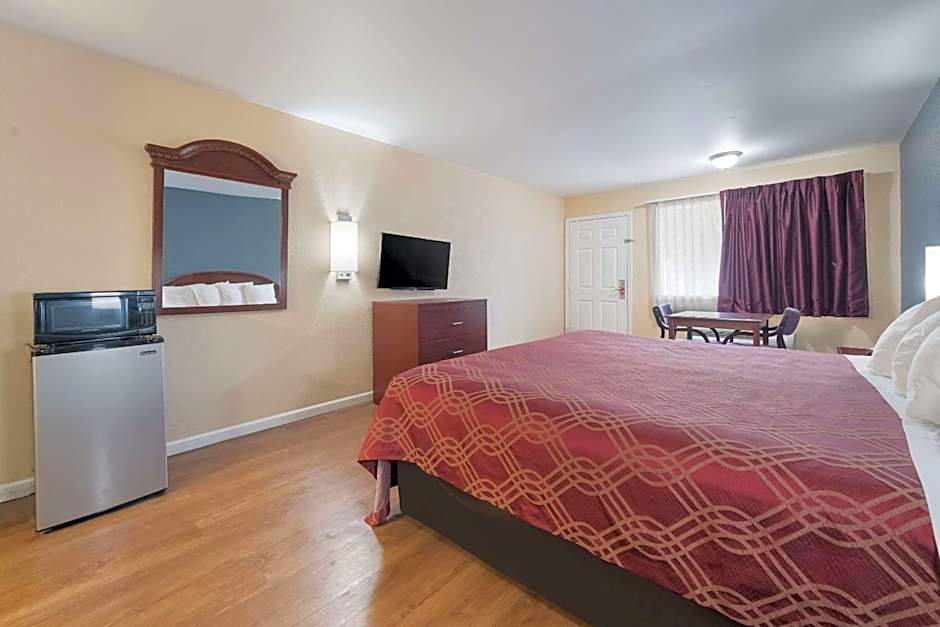 Econo Lodge Thomaston