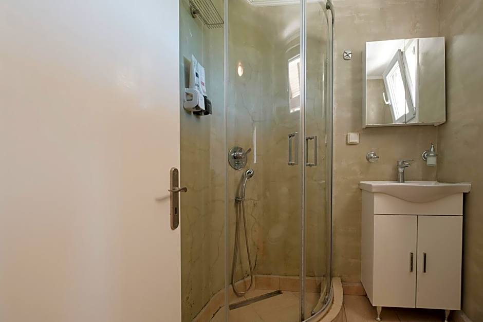Katsaros Studios & Apartments