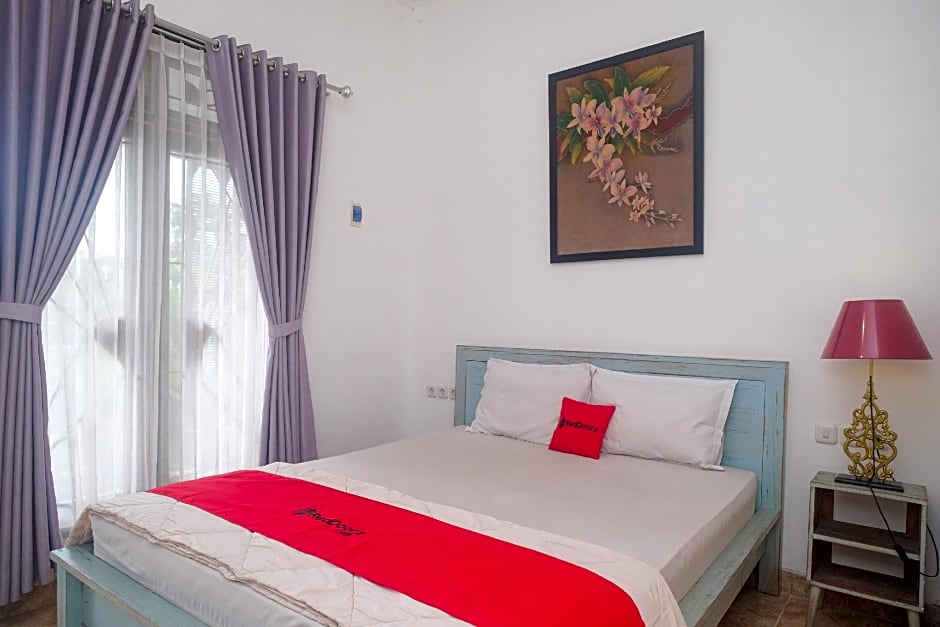 RedDoorz @ Griya Cemara Homestay Yogyakarta