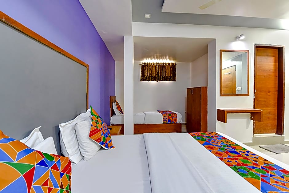 Hotel Gold Leaf,Ahmedabad