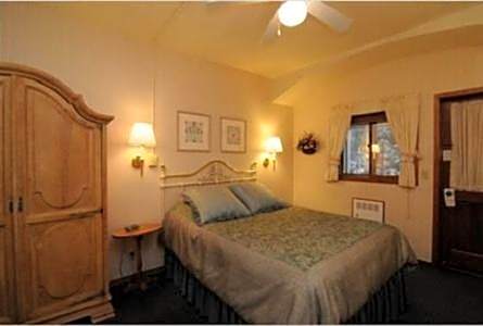 GetAways at Olympic Village Inn