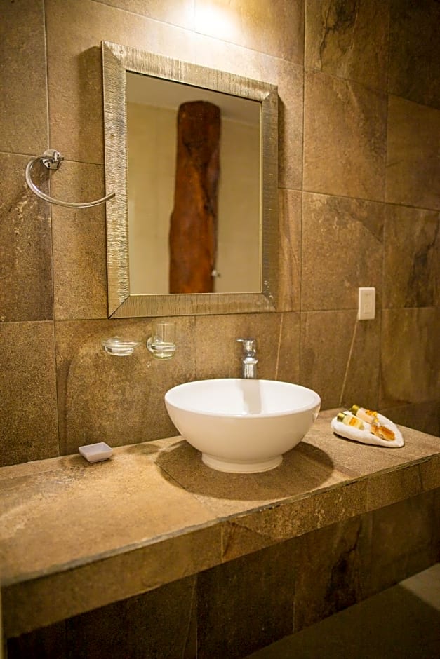 HOTEL & BEACH CLUB OJO DE AGUA
