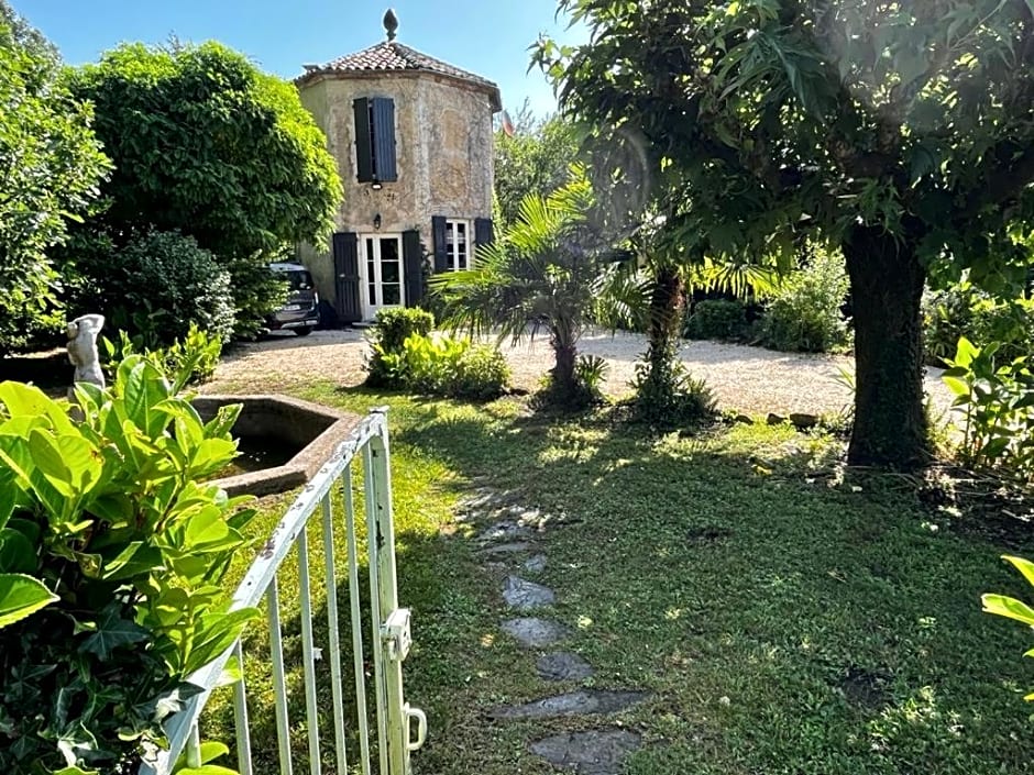 Les Gîtes et la Chambre de Labahou SPA