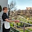 Queen Boutique Hotel