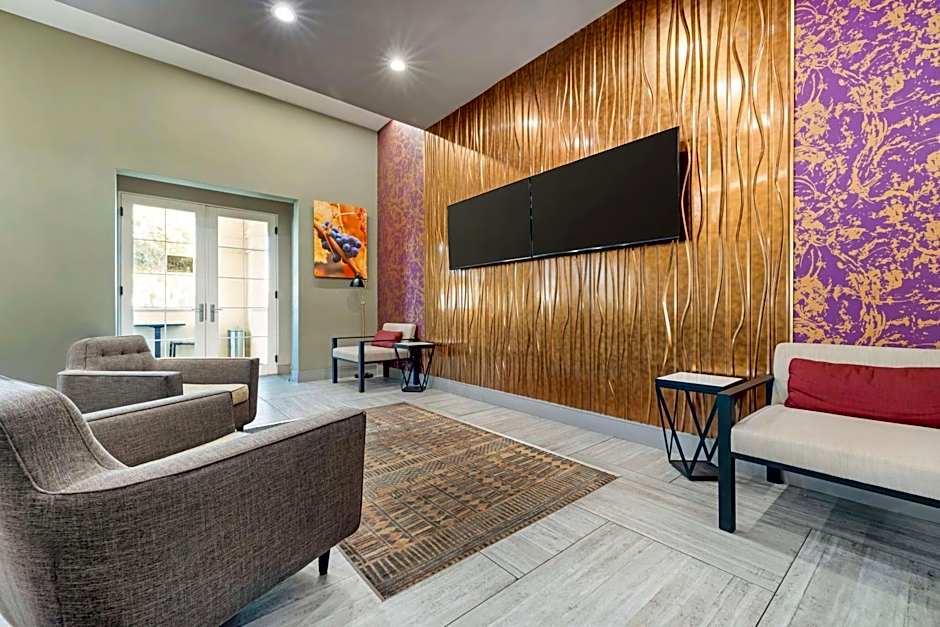 Best Western Plus Temecula Wine Country Hotel & Suites