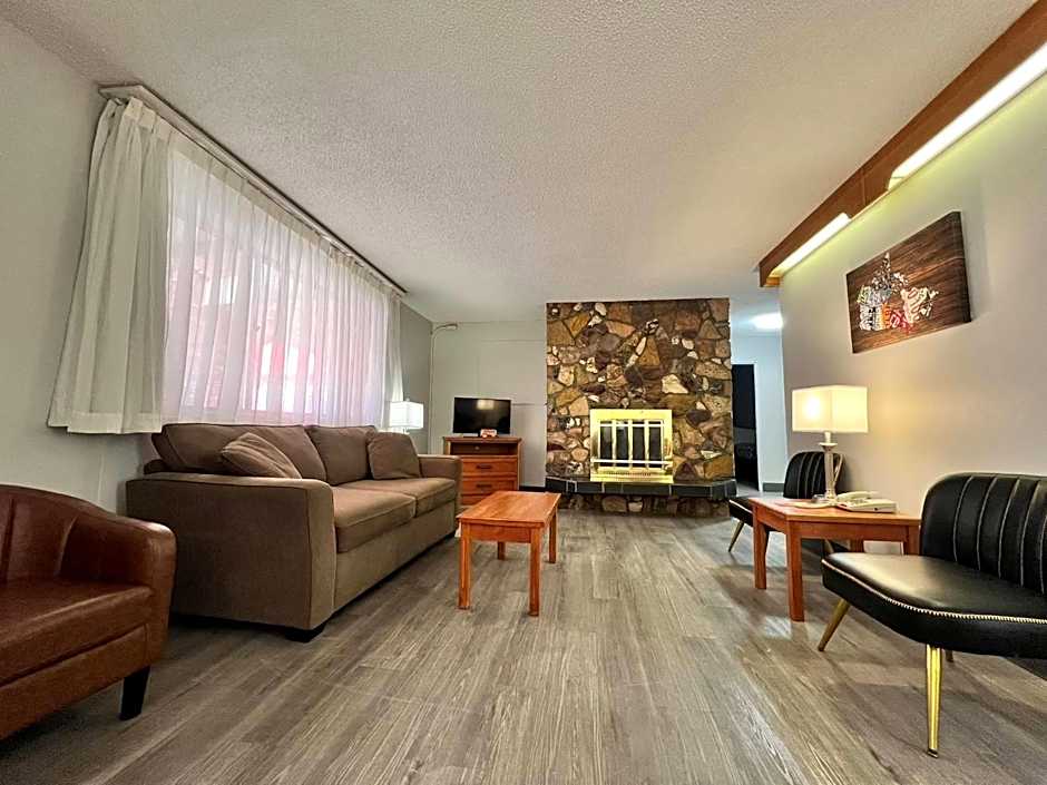 Econo Lodge Motel Village