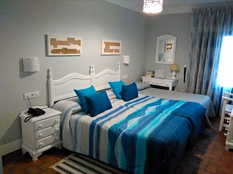 Twin Room with Extra Bed