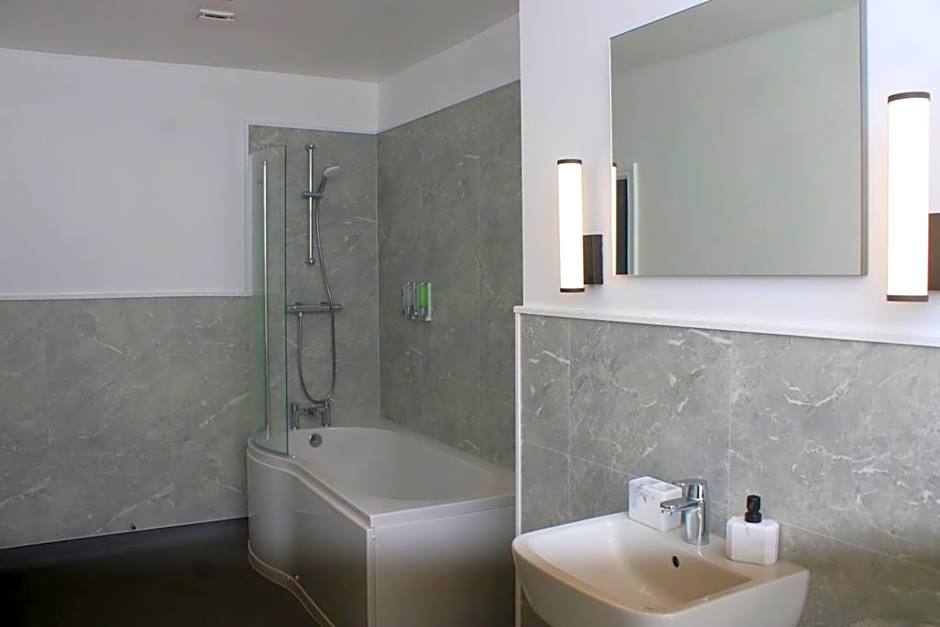 Fenwick Sunrise Hotel