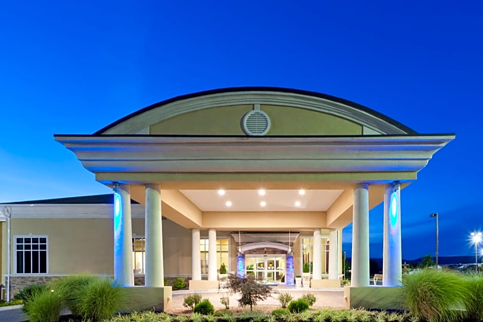 Holiday Inn Express Woodstock-Shenandoah Valley