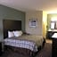 Pearsall Inn and Suites