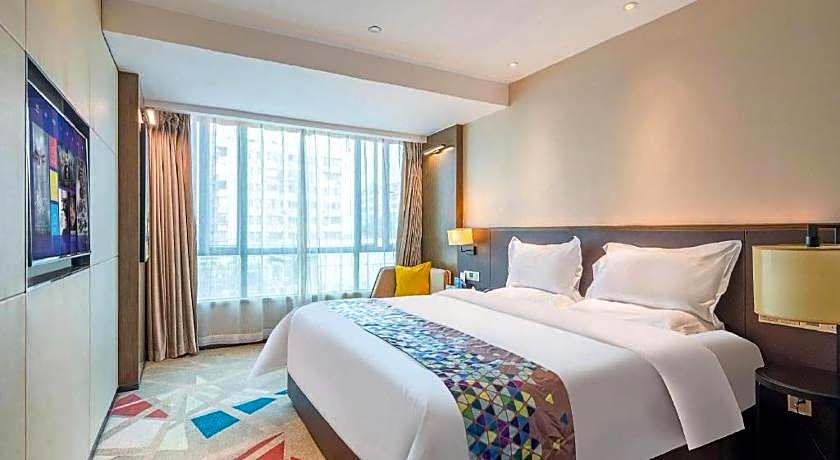 ZMAX Hotel Guangzhou Railway Station Sanyuanli  Metro Station