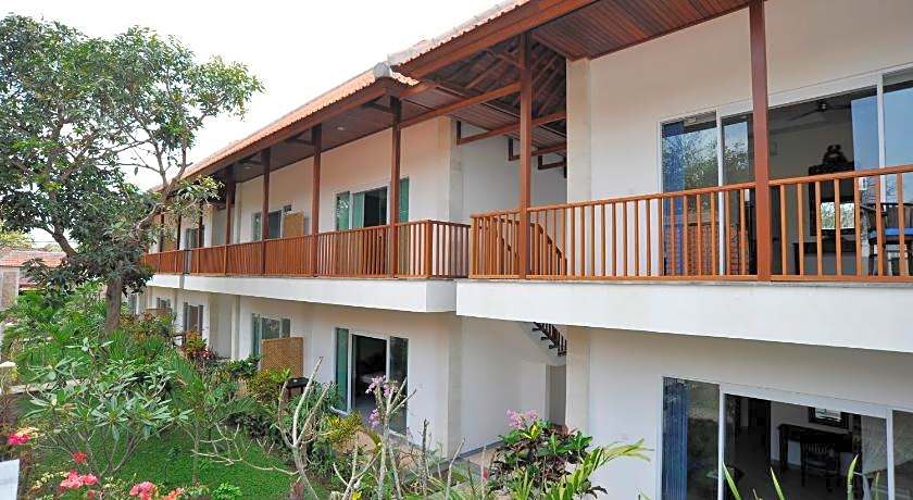 Aquarius Beach Hotel