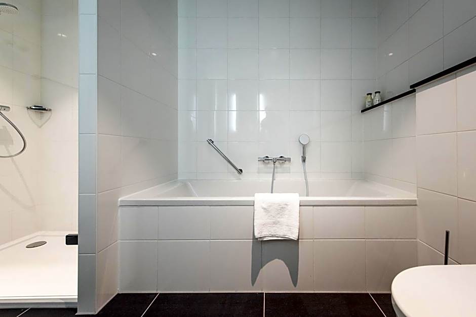 Numa Amsterdam Docklands