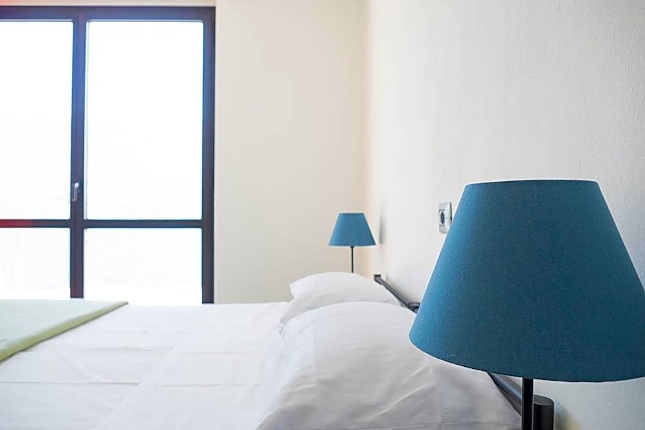 Lake Como Beach Hostel