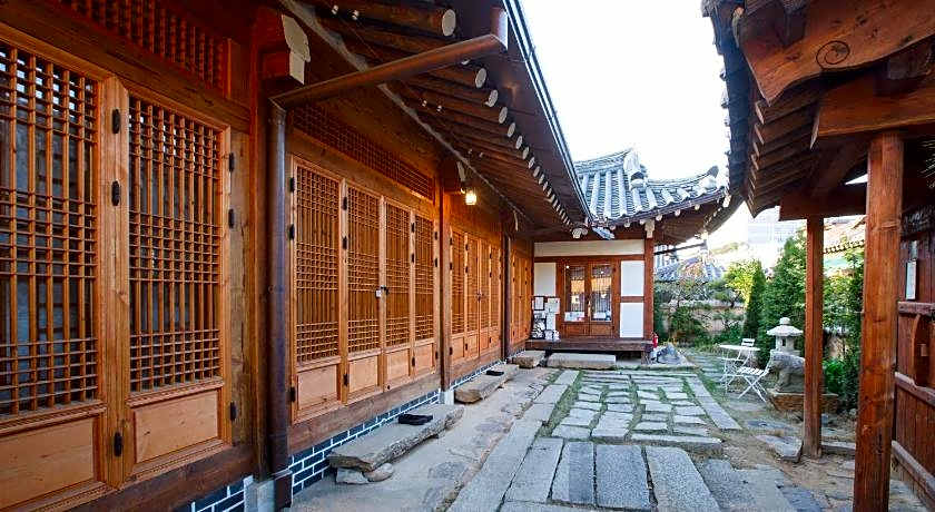 Gaeunchae Hanok Guesthouse Jeonju 2 (Korea Quality)