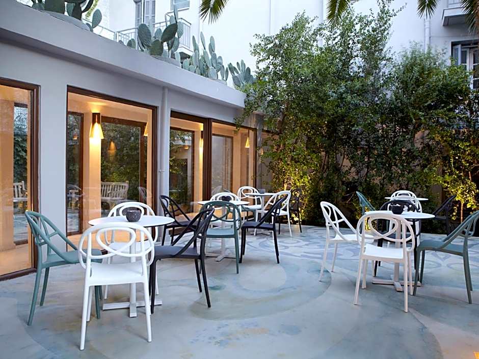 Apollon Library Suites