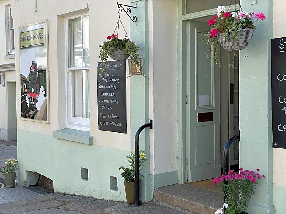 Station House, Dartmoor and Coast located, Village centre Hotel