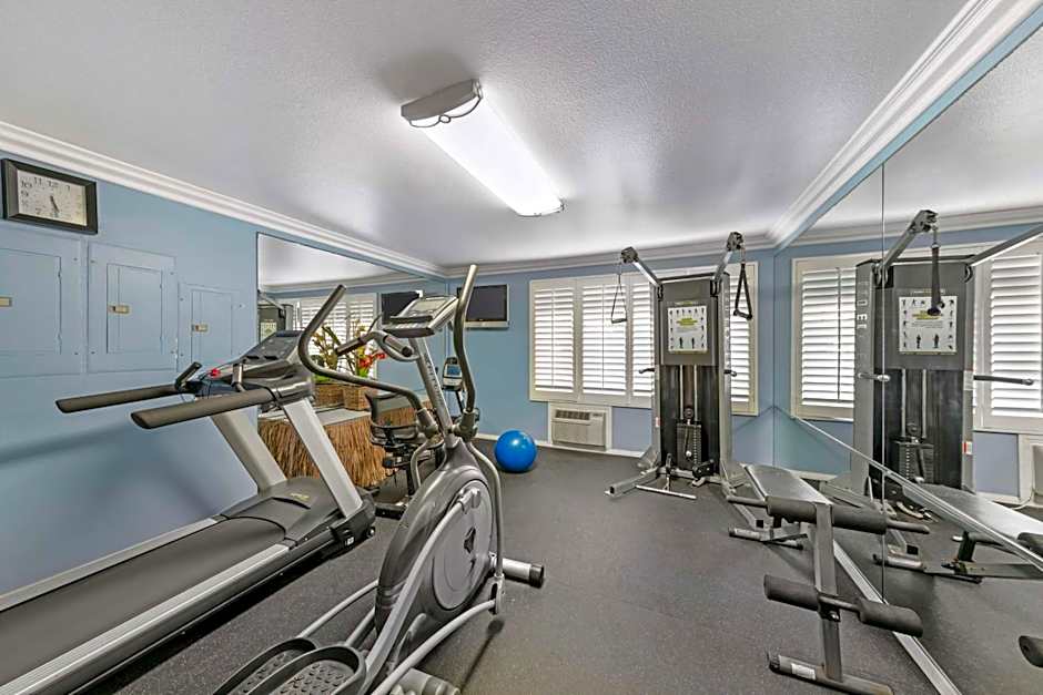 Best Western Harbour Inn & Suites Huntington - Sunset Beach