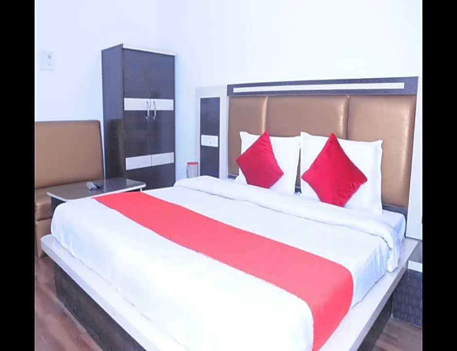 Hotel Lords Paradise