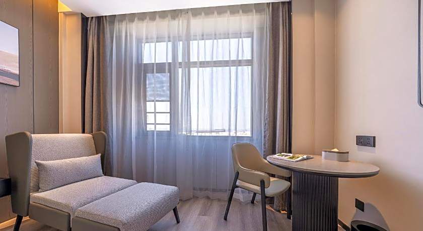 Atour Hotel Meizhou City Center Boli Plaza