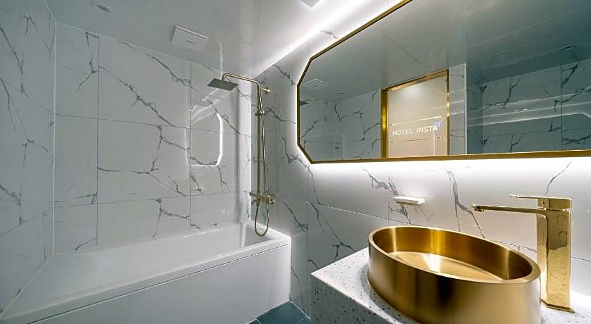 Suwon Station Hotel Insta