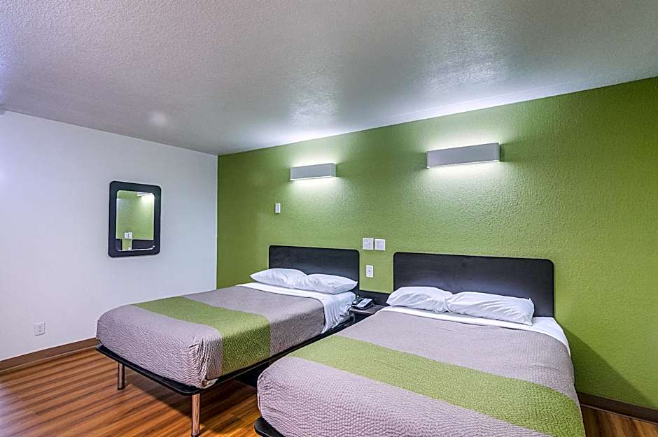 Motel 6-Childress, TX