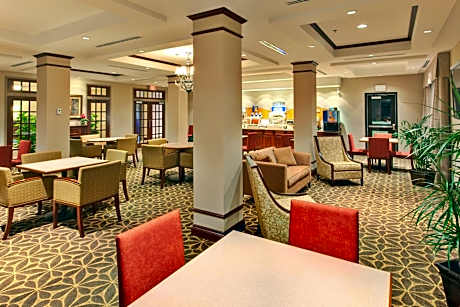 Holiday Inn Express Hotel & Suites Brockville By IHG