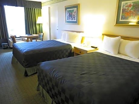 Maingate Lakeside Resort Kissimmee Kissimmee Hotels Fl At Getaroom