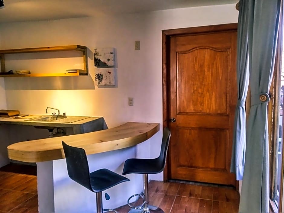 La Tozi Hotel