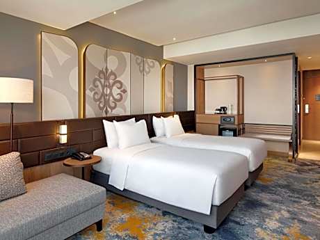 Deluxe Room Twin Beds