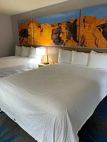 Studio Suite with Two Queen Beds - Non-Smoking