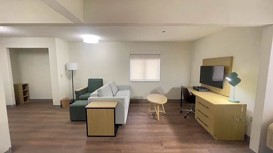 Sonesta Simply Suites Memphis