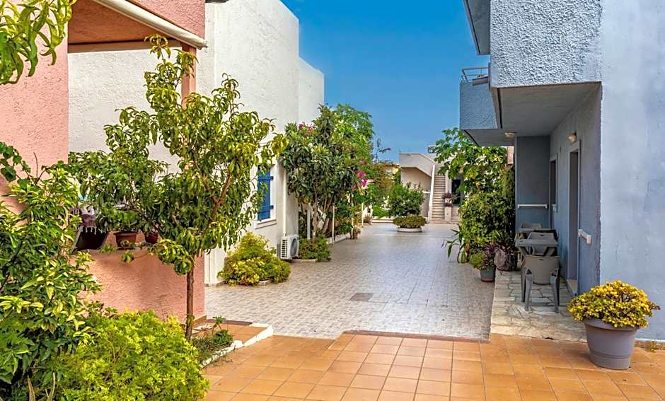 Evina Rooms & Suites