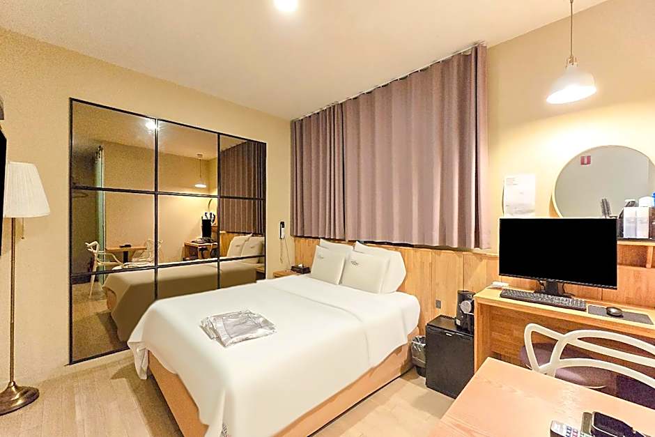 Pyeongtaek Seville Hotel