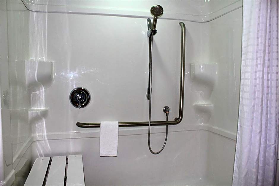 Residence & Conference Centre - Niagara-on-the-Lake