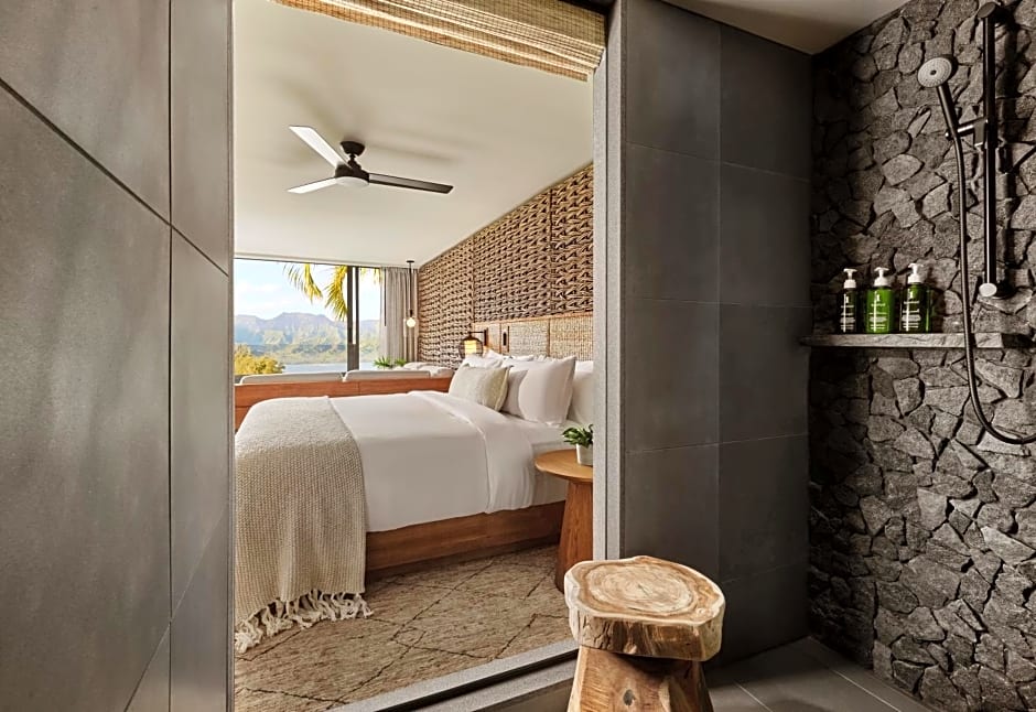 1 Hotel Hanalei Bay