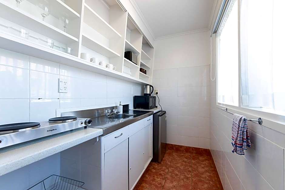 Aarangi Motel
