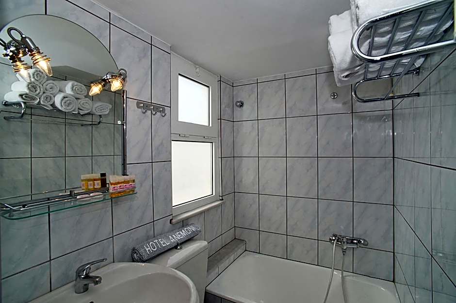 Anemoni Piraeus Hotel