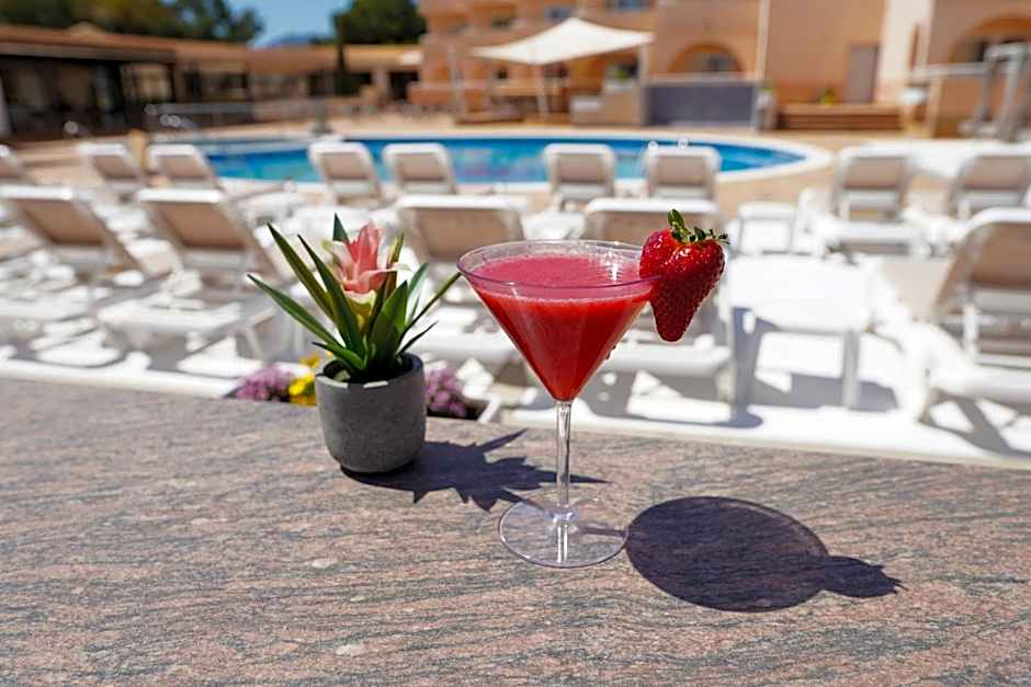 Rosamar Ibiza Hotel