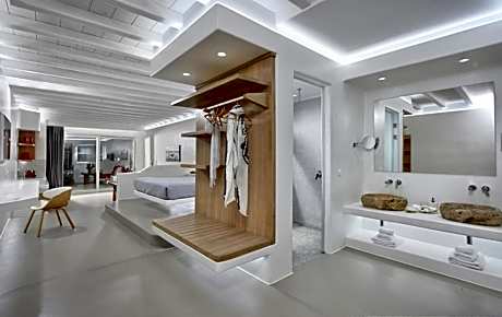 Suite with Private Pool